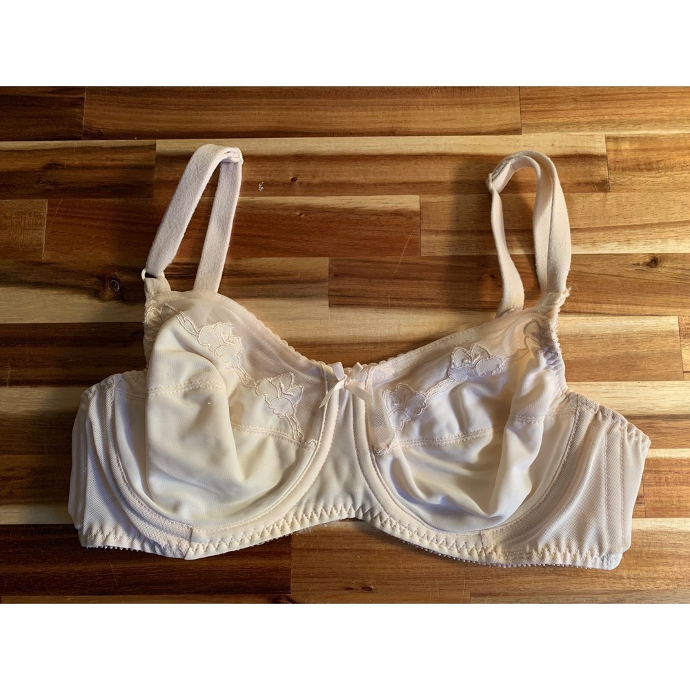 Bali Underwire Bra Cream Floral Embroidered 34B Vintage Retro Minimalist